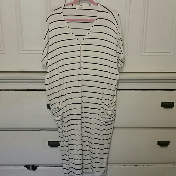 dwell and slumber Other - Dwell + Slumber Breton Cocoon w zipper
